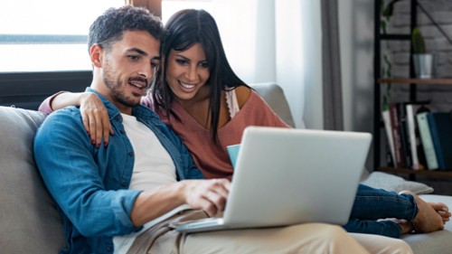 Couple browsing internet | Buckway Flooring