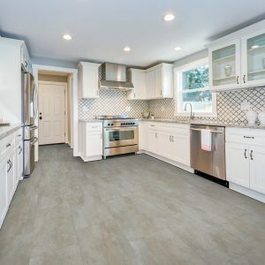Laminate flooring in kitchen | Buckway Flooring